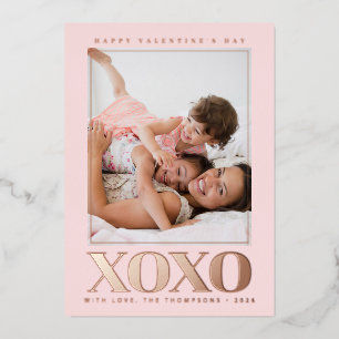 Tarjeta Festiva Con Relieve Metalizado Foto moderna de XOXO para San Valentín