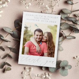 Tarjeta Festiva Con Relieve Metalizado Gracias a Boda personalizado de guión minimalista