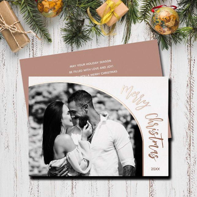 Tarjeta Festiva Con Relieve Metalizado Guión de Feliz Navidad en Rosa Dorado (Merry Christmas REAL rose gold foil holiday photo cards)