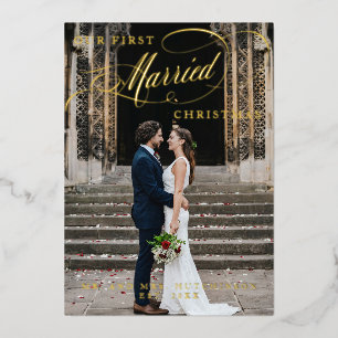 Tarjeta Festiva Con Relieve Metalizado Guión de nuestra primera Navidad de casados Foto