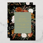 Tarjeta Festiva Con Relieve Metalizado Guión floral floral verde negro elegante<br><div class="desc">Baracotta negra floral guión botánico elegante Merry Christmas card.</div>