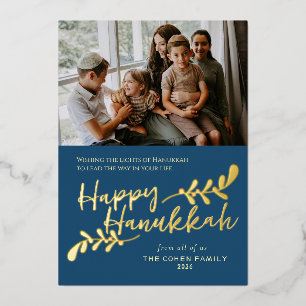 Tarjeta Festiva Con Relieve Metalizado Hanukkah de 3 Fotos con Letra a Mano Feliz Moderna