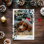 Tarjeta Festiva Con Relieve Metalizado Hermosa foto de Florencia Blanca Roja en Navidad F<br><div class="desc">Hermosa tarjeta floral Fotos de Feliz Navidad impresa con tu foto,  Relieve metalizado dorado,  y tu nombre y el año junto con flores blancas y rojas de bonito con vegetación y bayas.</div>
