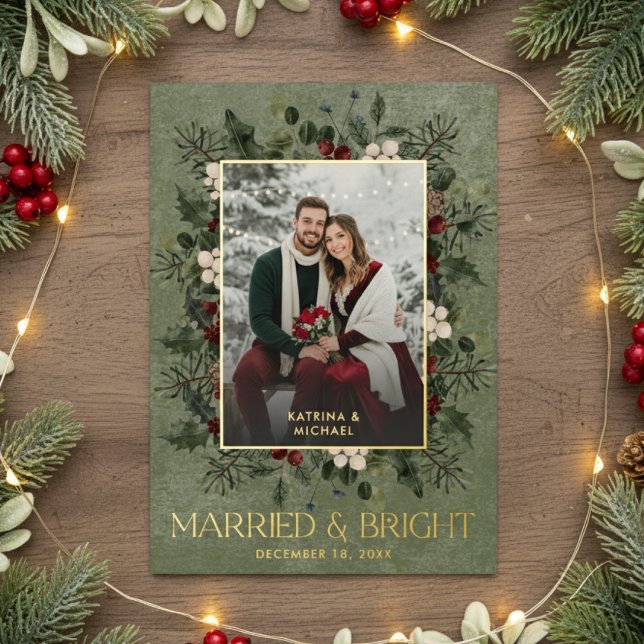 Tarjeta Festiva Con Relieve Metalizado Holly Berries Wine Married Bright Christmas Photo (Subido por el creador)