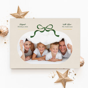 Tarjeta Festiva Con Relieve Metalizado Lazo verde y dorado Felices fiestas Foto ovala
