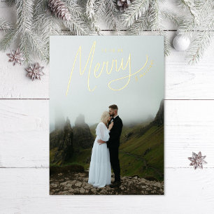 Tarjeta Festiva Con Relieve Metalizado Letras Alegres Fotografía de Boda de Invierno