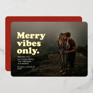 Tarjeta Festiva Con Relieve Metalizado Los virus de los cerezos sólo se divierten retro u