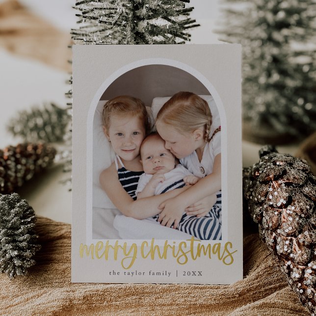 Tarjeta Festiva Con Relieve Metalizado MARIAH Relieve metalizado dorado Arch Foto Familia (MARIAH Gold Foil Arch Family Photo Merry Christmas Foil Holiday Card)
