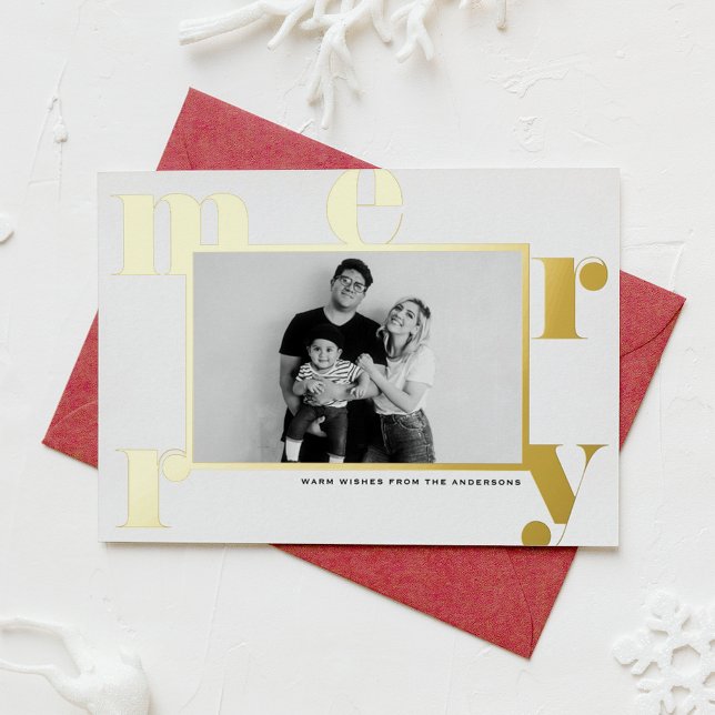 Tarjeta Festiva Con Relieve Metalizado Merry Bold Typography Navidades de fotografía mode (Subido por el creador)