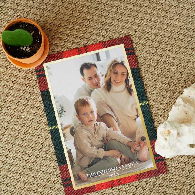 Tarjeta Festiva Con Relieve Metalizado Merry Christmas Plaid Foil Photo Collage Christmas (Merry Christmas Plaid Foil Photo Collage Christmas Foil Holiday Card)