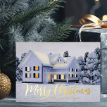 Tarjeta Festiva Con Relieve Metalizado Merry Christmas Real Estate Company Winter Gold<br><div class="desc">Esta hermosa tarjeta personalizado de vacaciones en Relieve metalizado de oro es perfecta para una empresa de la propiedad inmobiliaria situada al norte. La preciosa nieve blanca bordea los árboles y la casa en esta fotografía de invierno. Un inquilino puede mantener la Feliz Navidad en escritura de oro o personalizar...</div>