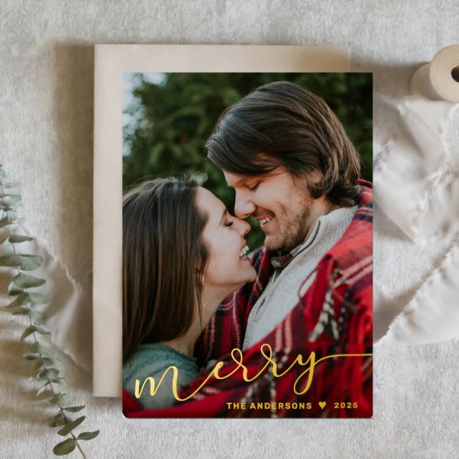 Tarjeta Festiva Con Relieve Metalizado Minimalist Merry Script Photo Holiday Foil Card (Subido por el creador)