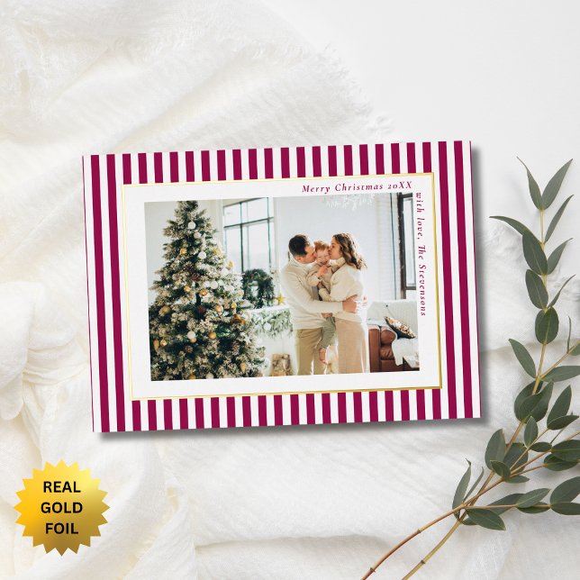 Tarjeta Festiva Con Relieve Metalizado Modern Berry Red Stripes Photo Christmas Gold (Subido por el creador)