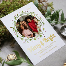 Moderna foto de Merry y escritura brillante Wreath