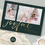 Tarjeta Festiva Con Relieve Metalizado Moderno 2 guión fotográfico Navidades alegres verd<br><div class="desc">Moderno guión fotográfico 2 Navidades alegres. Un toque de verdadero Relieve metalizado para la tipografía en el frente en oro, plata o oro rosa para este diseño minimalista. Joyful está en un guión elegante, y se personaliza fácilmente con tu nombre y saludo en la parte trasera y reemplaza las dos...</div>