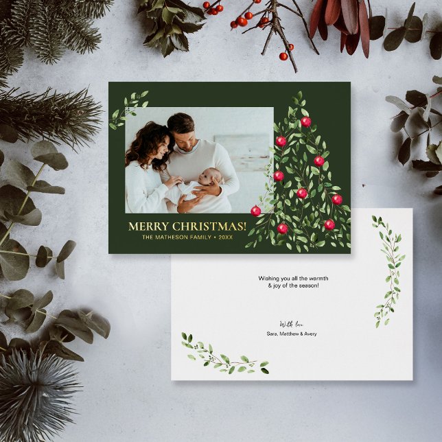 Tarjeta Festiva Con Relieve Metalizado Moderno Mínimo Feliz Navidad Foliage Oro Verde (Stylish Elegant Real Gold Foil watercolor tree with red ornaments custom photo Holiday Card.)