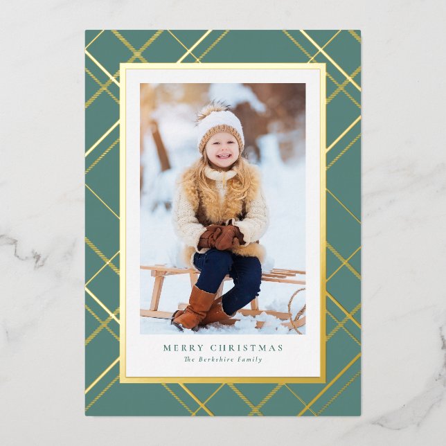 Tarjeta Festiva Con Relieve Metalizado Navidades clásicos rocian verde una foto elegante (Anverso)