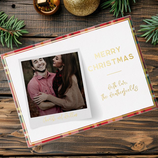 Tarjeta Festiva Con Relieve Metalizado Navidades de fotos familiares libreto oro (Christmas Photo Family Red Plaid Gold Foil Greetings)