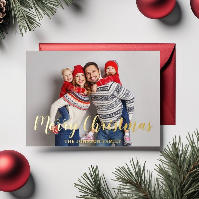 Tarjeta Festiva Con Relieve Metalizado Navidades de guión moderno foto de oro (Modern Script Christmas Photo Gold Foil Holiday Card)