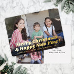Tarjeta Festiva Con Relieve Metalizado Navidades de tipografía retro y años nuevos 2 Foto<br><div class="desc">Envía elegantes saludos alegres y comparte dos de tus fotos favoritas con tarjetas de vacaciones de Relieve metalizado de moda retro de de oro. Todo el texto de esta plantilla es sencillo de personalizar para incluir cualquier texto, como Feliz Navidad, Felices Fiestas, Saludos de Temporadas, Saludos de Año Nuevo, etc....</div>