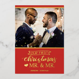 Tarjeta Festiva Con Relieve Metalizado Nuestra primera Navidad como boda gay mr y mr
