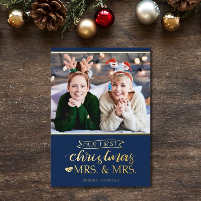Tarjeta Festiva Con Relieve Metalizado Nuestra primera Navidad como mrs & mrs lgbt (Subido por el creador)