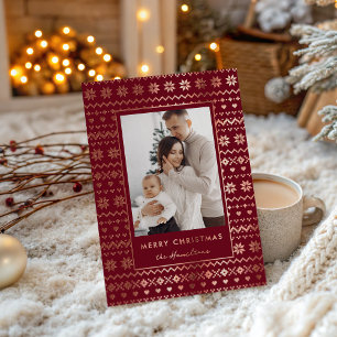 Tarjeta Festiva Con Relieve Metalizado Patrón de suéter navideño elegante y acogedor nórd
