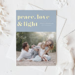 Tarjeta Festiva Con Relieve Metalizado Paz Amor y Luz Azul Luz Azul Foto Hanukkah<br><div class="desc">Paz, amor y luz. | Envíe sus saludos de Hanukkah a su familia y amigos con esta tarjeta de personalizable Hanukkah. Presenta tipografía retro audaz. Personalice esta foto de la tarjeta Hanukkah añadiendo sus detalles. Esta tarjeta Hanukkah de Relieve metalizado dorado está disponible en otros colores y material de cartón....</div>
