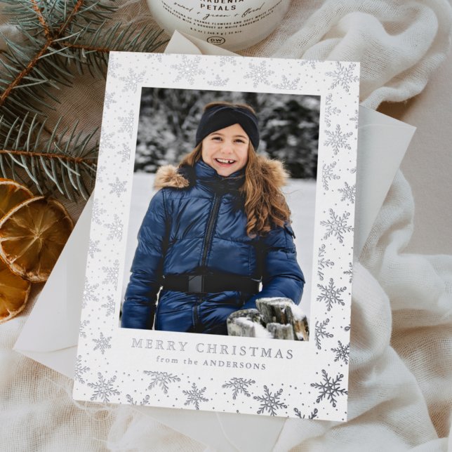 Tarjeta Festiva Con Relieve Metalizado Plata con copos de nieve dorados (Subido por el creador)