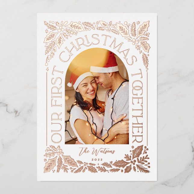 Tarjeta Festiva Con Relieve Metalizado Primer Collage de fotos navideño juntos Arco 3 (Anverso)