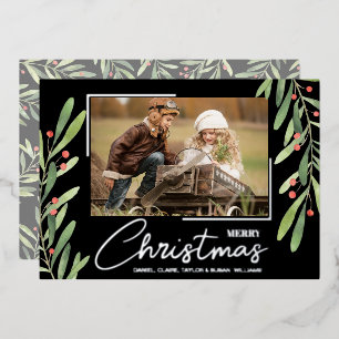 Tarjeta Festiva Con Relieve Metalizado Rama y bayas en foto de Navidad negra