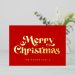 Tarjeta Festiva Con Relieve Metalizado Retro Mid Century Red Merry Christmas<br><div class="desc">Tarjeta navideña: un diseño retro clásico,  con una tipografía moderna de mediados de siglo en Relieve metalizado dorado y un fondo rojo clásico.</div>