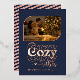 Tarjeta Festiva Con Relieve Metalizado Rose Gold y Navy Ambiente Acogedor Foto Retro de N
