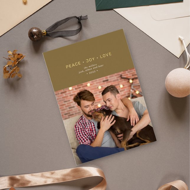 Tarjeta Festiva Con Relieve Metalizado Simple Minimal Peace Joy Love Green Gold  (Subido por el creador)