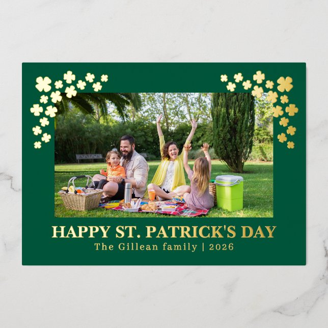 Tarjeta Festiva Con Relieve Metalizado Simple St patricks day Shamrocks family photo (Anverso)