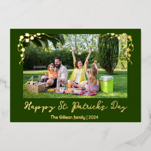 Tarjeta Festiva Con Relieve Metalizado Simple St patricys día Shamrocks foto familiar