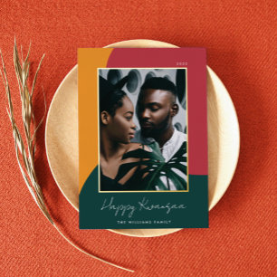 Tarjeta Festiva Con Relieve Metalizado Sombras alegres foto vertical Kwanzaa
