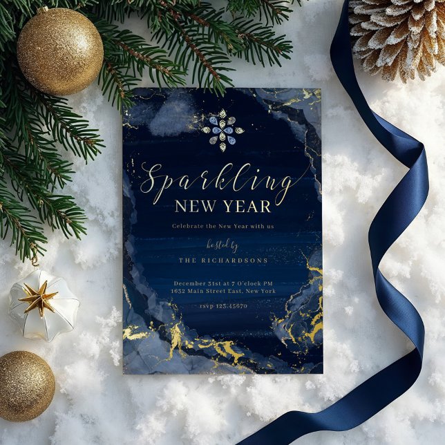 Tarjeta Festiva Con Relieve Metalizado Sparkling Año Nuevo Eve Fiesta Marina Gold Waterco (Sparkling New Years Eve Party Navy Gold Watercolor Foil Holiday Card)