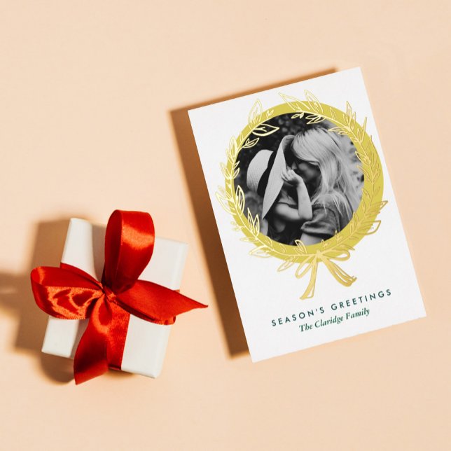 Tarjeta Festiva Con Relieve Metalizado Tarjeta de vacaciones de Relieve metalizado dorado (Subido por el creador)