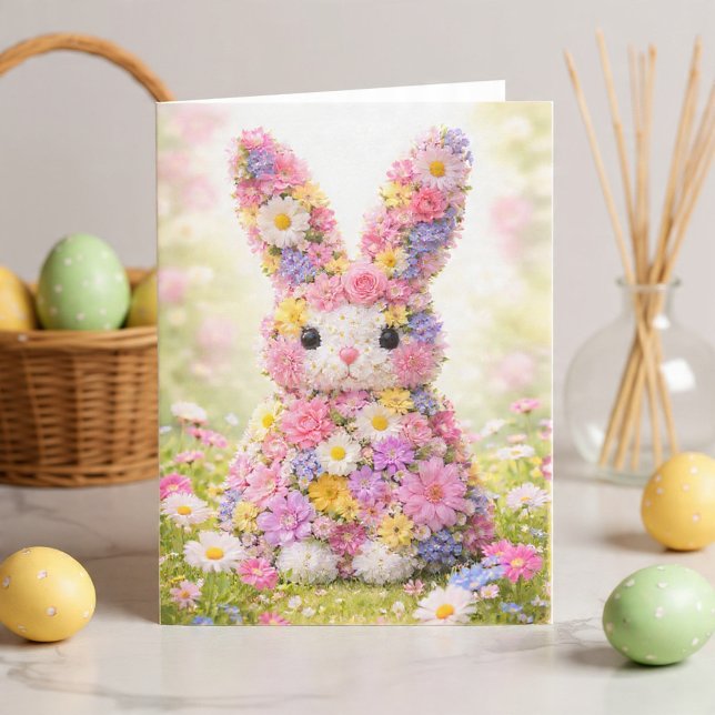 Tarjeta Festiva Conejo de Pascua de Flor Dulce (Sweet Flower Bunny Rabbit Easter Holiday Card by Ricaso A cute bunny made in floral design. )