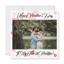 Corazones rojos felices El día de San Valentín de 