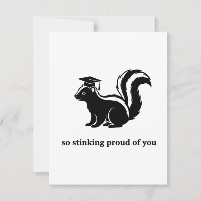 Tarjeta Festiva Cute Funny Skunk Graduation Card So Proud (Anverso)