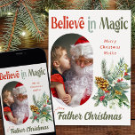 Tarjeta Festiva De Santa Believe en Magia Sonó Lozenge Photo<br><div class="desc">Creer en la tarjeta de navidades de fotos de niños mágicos de Papá Noel o Papá Noel (edita a tu preferencia) con fotos de personalizados. El diseño presenta la foto de su personalizado, el texto personalizado y también puede cambiar el color de la tipografía y el fondo. Sus fotos se...</div>