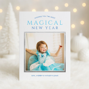 Tarjeta Festiva Deseos mágicos de Año Nuevo en azul y plata para f