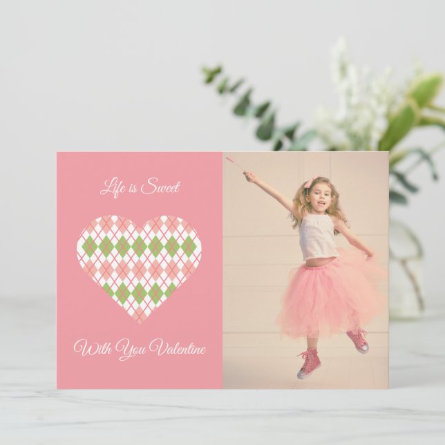 Tarjeta Festiva Dulce San Valentín Cuadrado de Corazón Rosa y Verd (Anverso de pie)