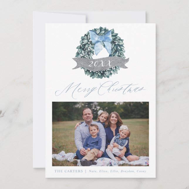 Tarjeta Festiva Dusty Blue Navidades Wreath Holiday Photo Card (Anverso)