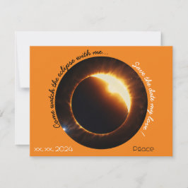 Tarjeta Festiva eclipse solar blanco naranja negro realista