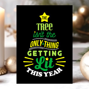 Tarjeta Festiva El árbol no es lo único que se vuelve gracioso