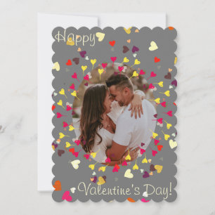 Tarjeta Festiva El día de San Valentín, confitis cardíaca y globos