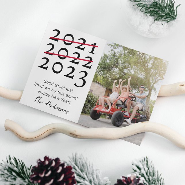 Tarjeta Festiva El nuevo año 2023 de Strikethrough con fotos (Subido por el creador)